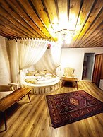 Saklı Cave House