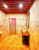 Saklı Cave House