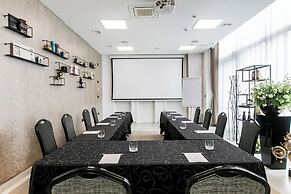 Marvie Hotel & Health