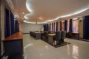 Emboita Hotel