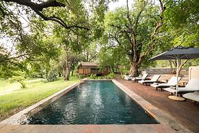 Rukiya Safari Camp