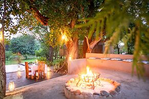 Rukiya Safari Camp