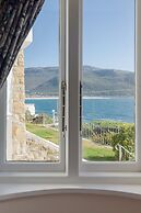 Sunny Cove Manor
