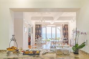 Sunny Cove Manor