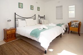 Boulders Beach Hotel, Cafe and Curio