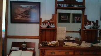 Bedrock Lodge
