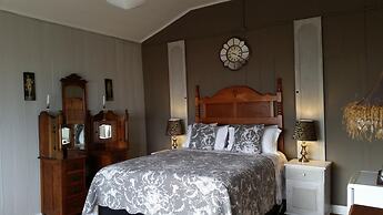 Bedrock Lodge
