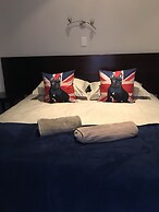VJ's Guesthouse and Restaurant