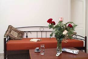 Apartments Avra