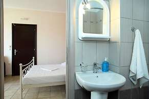 Apartments Avra