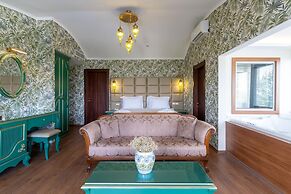 Motali Life Hotel