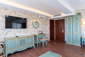 Motali Life Hotel