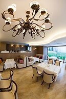 Motali Life Hotel