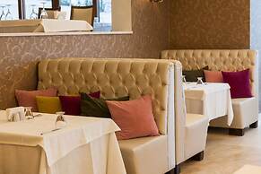 Motali Life Hotel