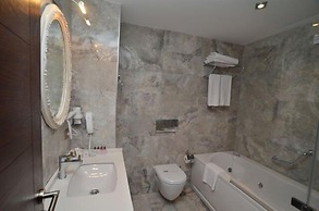 Motali Life Hotel