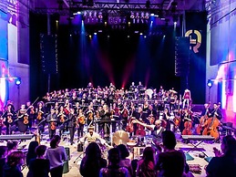 Q-Factory Hotel
