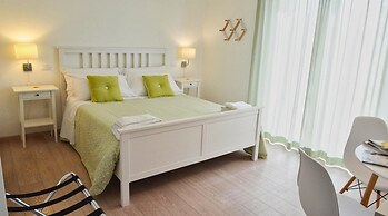 Petit Hotel