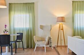 Petit Hotel