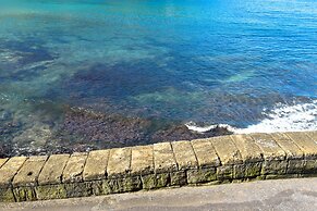 Porto Pim Bay