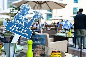 Radisson Blu Hotel Dubai Waterfront