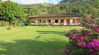 Eco Hotel La Cabaña