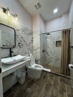 Maya Bella Downtown Hotel