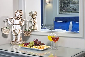 Sarissa Hotel