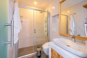 Payam Hotel