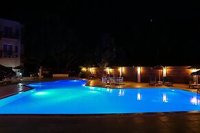 Tunacan Hotel