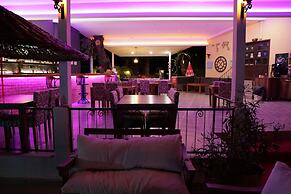 Tunacan Hotel