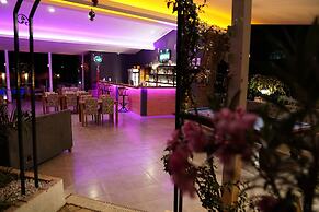 Tunacan Hotel