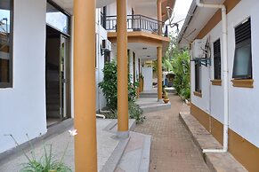 Mowicribs Hotel & Spa