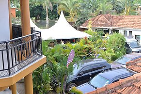 Mowicribs Hotel & Spa