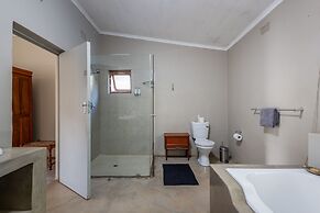 Ngoye Lodge