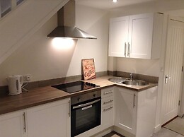 Central Windsor Apartments
