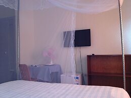 Eminence Hotel