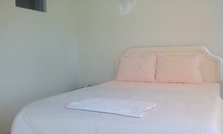 Eminence Hotel