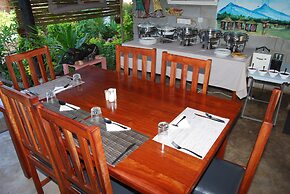 Dzimbahwe Guest Lodge