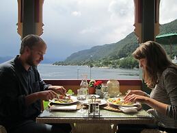 Lavik Fjord Hotell