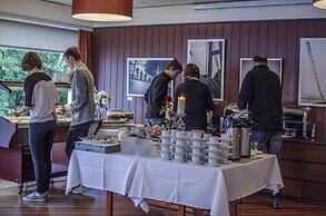 Lavik Fjord Hotell