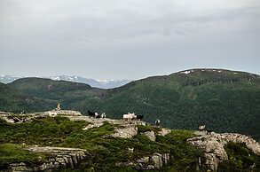Lavik Fjord Hotell