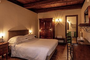 Borgotufi Albergo Diffuso