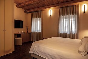Borgotufi Albergo Diffuso