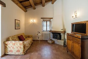 Borgotufi Albergo Diffuso