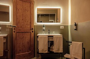 Borgotufi Albergo Diffuso