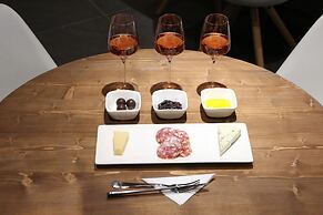 Wine Hotel