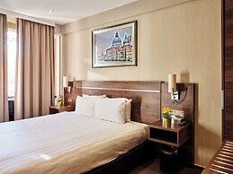 Hampton Suites Serviced Apartments