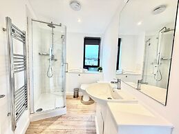 Hampton Suites Serviced Apartments