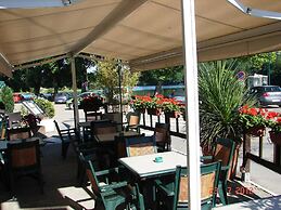Logis Hotel Du Lac