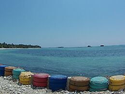 Rocky Cay Bay